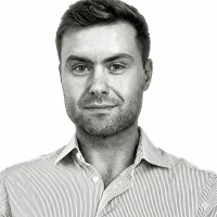 Dmitriy Nielsen Email