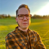 Simon Göbel Email