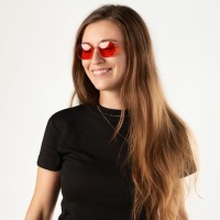 Square Roots Employee Mariana's profile photo