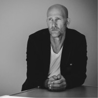 Simon Carlson Email & Phone Number