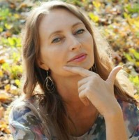 Oksana Pavlychko Email