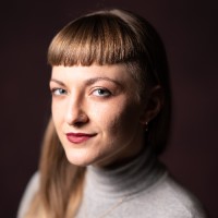 Polina Golikova Email