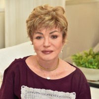 Beatriz Valadares Cendon Email