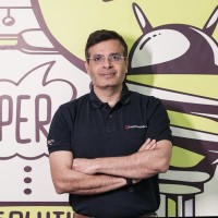 Email e telefono di Ish Babbar