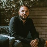 Two Fresh Employee Cey Sesiguzel's profile photo