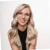 Fat Quarter Shop Employee Jensen Viers's profile photo