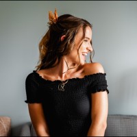 Charis Jardim-Hinds Email