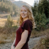 Deseret Book Company Employee Emily Linder's profile photo