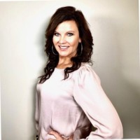 Amy Worden Email & Phone Number