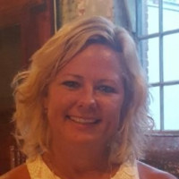 COLDWELL BANKER RESIDENTIAL REAL ESTATE Employee Laura Cushing's profile photo