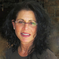 Threads Worldwide Employee Beth Ginsberg's profile photo