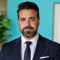 Premium Retail Services Employee Ian Evinou's profile photo