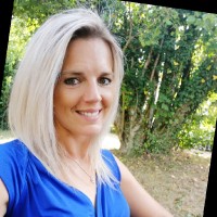 Caroline Bour Email