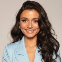 Analise Healy Email & Phone Number