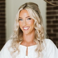 The Skinny Confidential Employee Caroline Sutton's profile photo