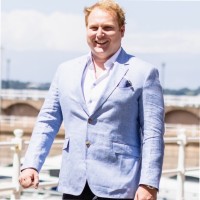 Oliver Butlin Email