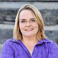 Roselyn Roush Email & Phone Number