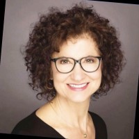 Family & Children's Services Employee Mimi Tarrasch's profile photo