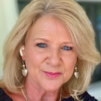 Amanda Hendrix Email & Phone Number