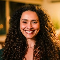 Luana Moreira Email