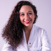 Universidade Candido Mendes Employee Thais de Oliveira Alves's profile photo