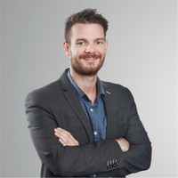 Manuel Kummer Email