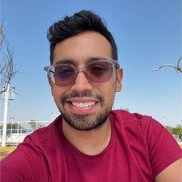 Rubèn Muciño Email