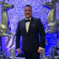 Verify Employee Karl Humphries's profile photo