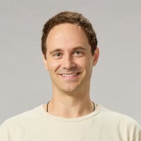 Attentive Employee Drew M's profile photo