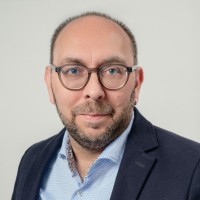 Andreas Fahrni Email