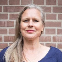 Anne Linnebank Email