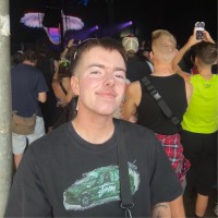 Finn Saunders Email