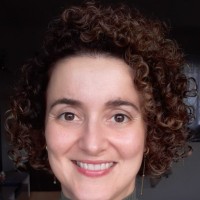 Adriana da Mata Email