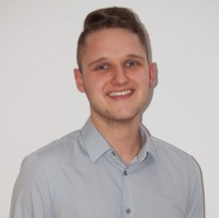 Mateusz Kumański Email