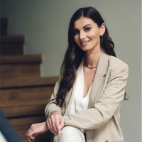 Laura Leichsenring Email & Phone Number