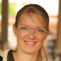 Betina Lauridsen Email