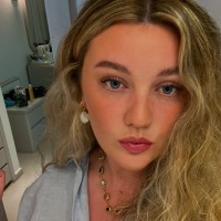 Ellie Walker Email