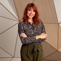 WITH Employee Verónica Rodríguez's profile photo