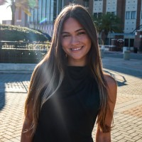 Rafaela Naves Email