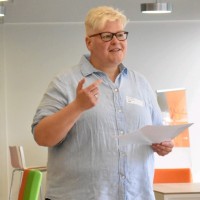 Katrien Michiels Email