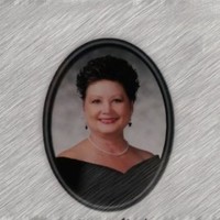 Lynette Lloyd Email & Phone Number