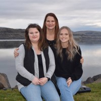 Columbia Gorge Community College Employee Heidi Leeson's profile photo