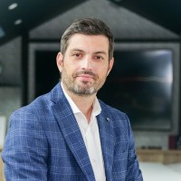 Damien Valli Email