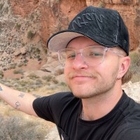 Stream Technologies Employee Shade Shosted's profile photo