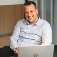 Wout Ras Email