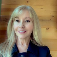 Kathleen Poulos Email & Phone Number