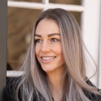 Summer Jones Email & Phone Number