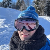 Flat Iron Employee Piotr Skowronski's profile photo