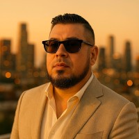Revenda Mais Employee Thadeu Menezes's profile photo