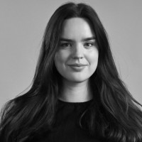 Alina Locmere Email